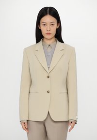 Блейзер Блейзер