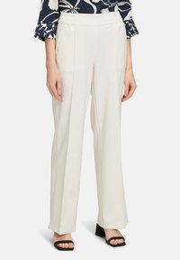 Широкие брюки Широкие брюки