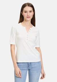 Футболка Футболка