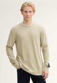 Лонгслив Лонгслив