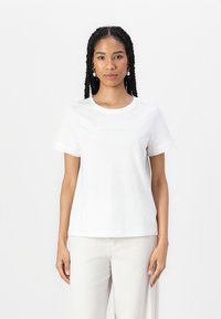 Футболка Футболка