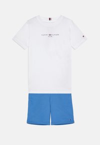 Шорты Шорты