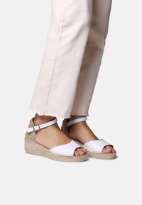 Эспадрильи Эспадрильи