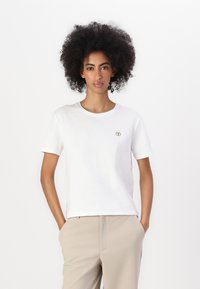 Твинсет Твинсет