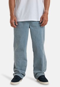 Вельветовые брюки Вельветовые брюки