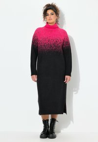 Вязаное платье Вязаное платье