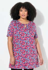 Длинная майка Длинная майка