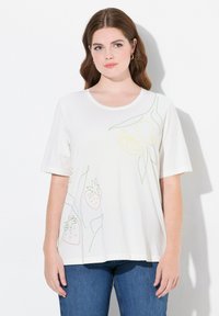 Футболка Футболка