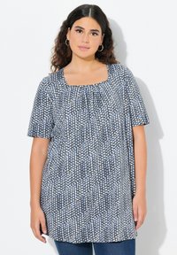 Длинная майка Длинная майка