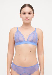 Бюстгальтер без косточек Бюстгальтер без косточек