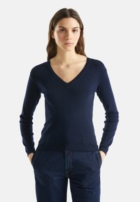 Пуловер Пуловер