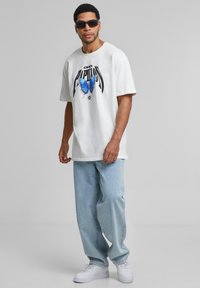 Футболка Футболка