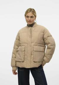 Зимняя куртка Зимняя куртка