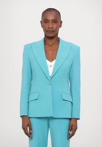 Блейзер Блейзер