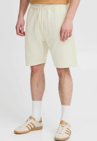 Шорты Шорты