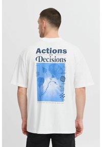 Футболка Футболка