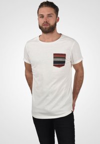 Футболка Футболка