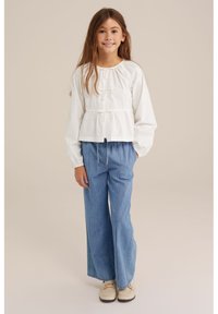 Джинсы Джинсы