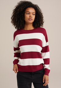 Пуловер в полоску Пуловер в полоску