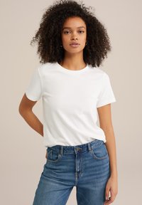 Футболка Футболка