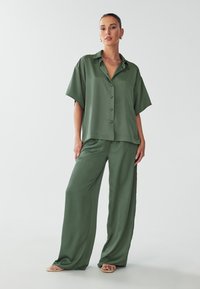 Блузка Блузка