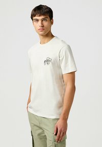 Футболка Футболка