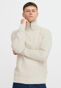 Пуловер Пуловер