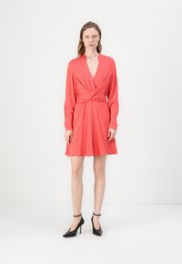 Летнее платье Летнее платье