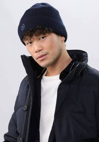 Шапка Шапка