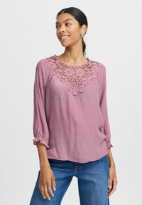 Блузка Блузка