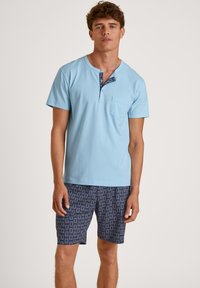 Пижама с шортами Пижама с шортами