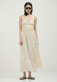 Платье макси Платье макси