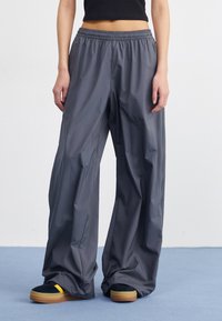 Спортивные штаны Спортивные штаны