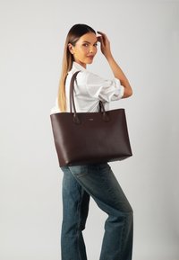 Кожаная сумка Кожаная сумка