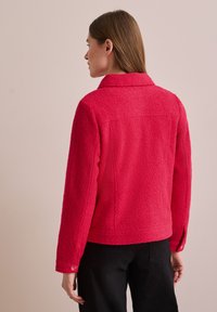 Флисовая куртка Флисовая куртка