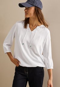 Блузка Блузка