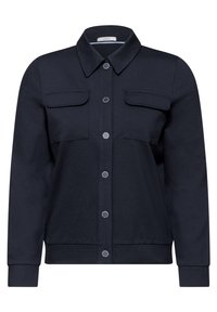 Куртка с накладнымит карманами Куртка с накладнымит карманами