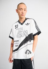 Футболка Футболка