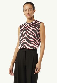 Блузка без рукавов Блузка без рукавов