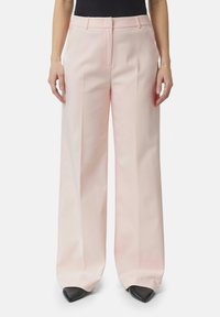 Широкие брюки Широкие брюки