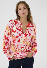 Блузка Блузка