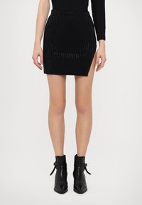 Вязаная юбка Вязаная юбка