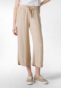 Широкие брюки Широкие брюки