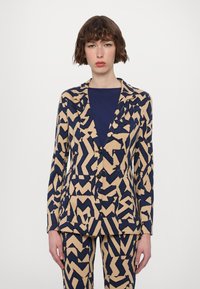 Блейзер Блейзер