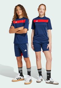 Шорты Шорты