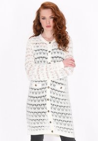 Вязаная кофта Вязаная кофта