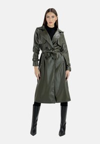 Тренч Тренч