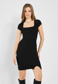 Летнее платье Летнее платье