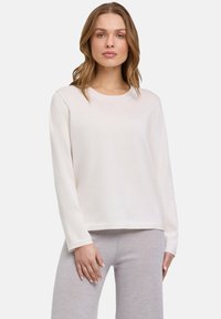 Пуловер в полоску Пуловер в полоску