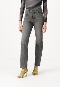 Брюки Брюки